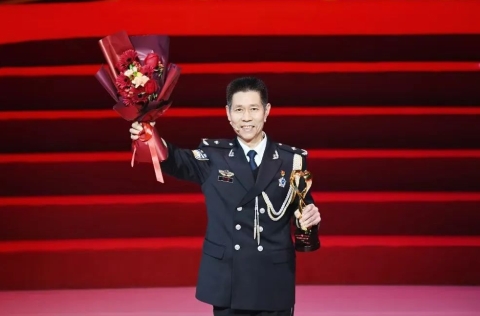  合川民警彭勇獲2024年度"感動(dòng)重慶十大人物"